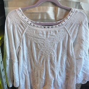 Chic White Embroidered Women's Blouse